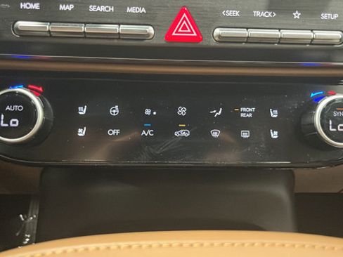 Used 2026 Hyundai Palisade Calligraphy AWD/4WD image 19