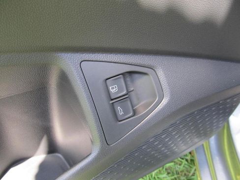 Used 2022 Volkswagen Jetta SE image 26