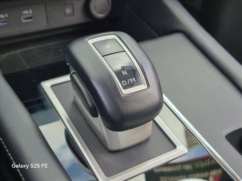 Used 2024 Mitsubishi Outlander SE FWD image 12