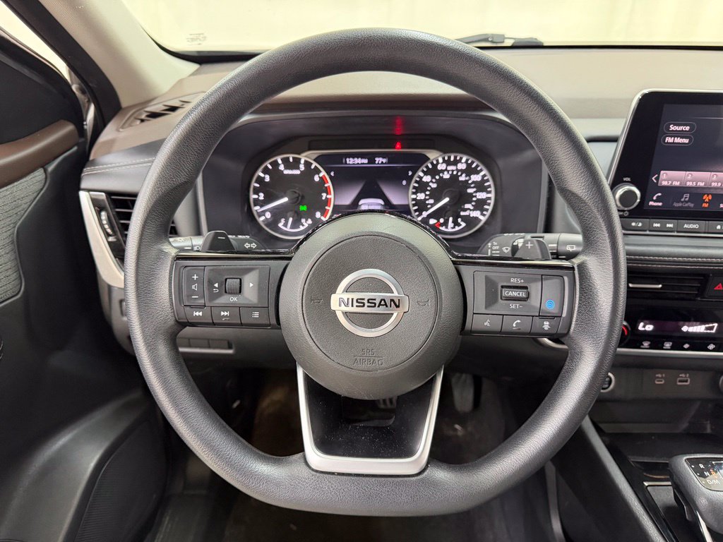 Used 2021 Nissan Rogue SV AWD/4WD image 22