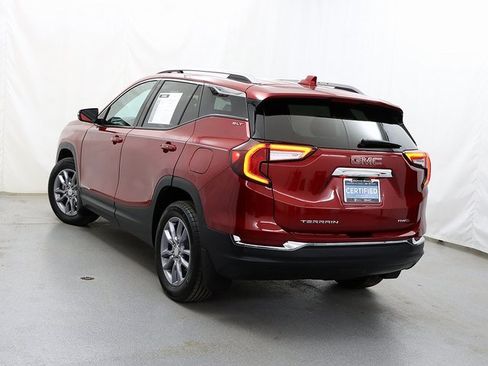 Certified 2024 GMC Terrain SLT w/ Tech Package image 9