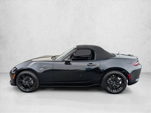 New 2026 MAZDA MX-5 Miata Club w/ Appearance Package RWD image 5