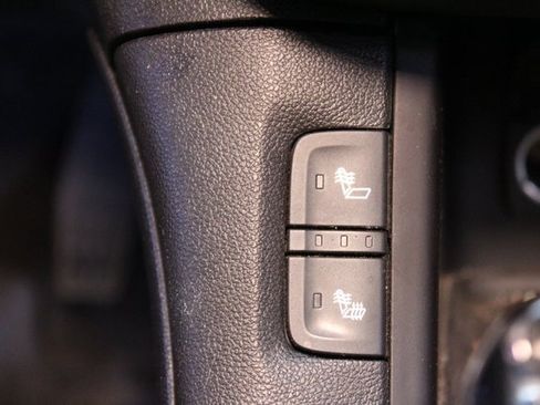 Used 2018 GMC Acadia SLT image 29