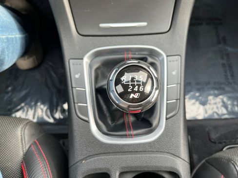 Used 2019 Hyundai Elantra GT N Line image 33