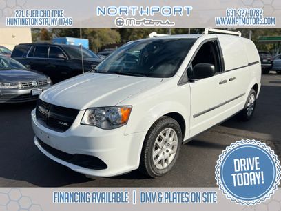 Used 2014 RAM C/V Tradesman w/ UConnect Hands-Free Group