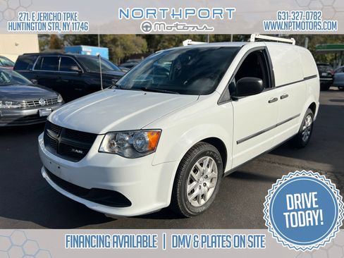Used 2014 RAM C/V Tradesman w/ UConnect Hands-Free Group image 1