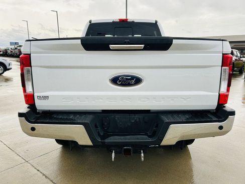 Used 2019 Ford F250 Lariat w/ Chrome Package AWD/4WD image 39