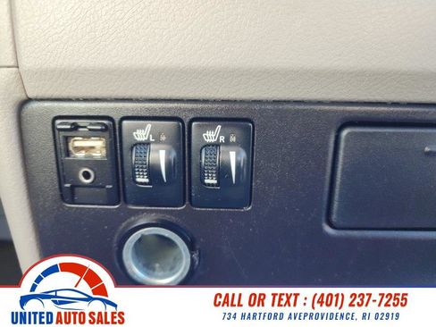 Used 2015 Toyota Sienna XLE w/ XLE Navigation Package image 20