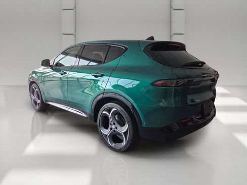 New 2026 Alfa Romeo Tonale w/ Active Assist Package AWD/4WD image 7