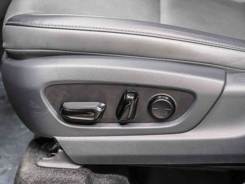 Used 2024 Lexus RZ 300e Premium image 19