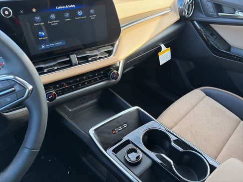 New 2026 Chevrolet Equinox ACTIV w/ Convenience Package III image 31