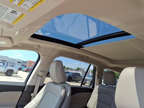 Used 2024 Lincoln Aviator Reserve w/ Equipment Group 201A RWD image 13