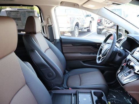 New 2026 Honda Odyssey Elite image 6