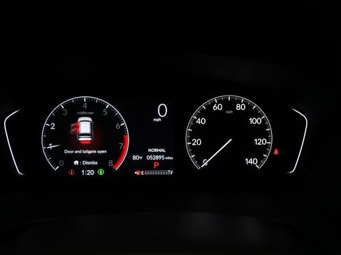 Used 2024 Honda Pilot Touring image 2