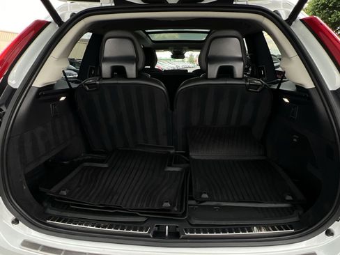 Used 2023 Volvo XC90 B5 Core w/ Protection Package Premier AWD/4WD image 42
