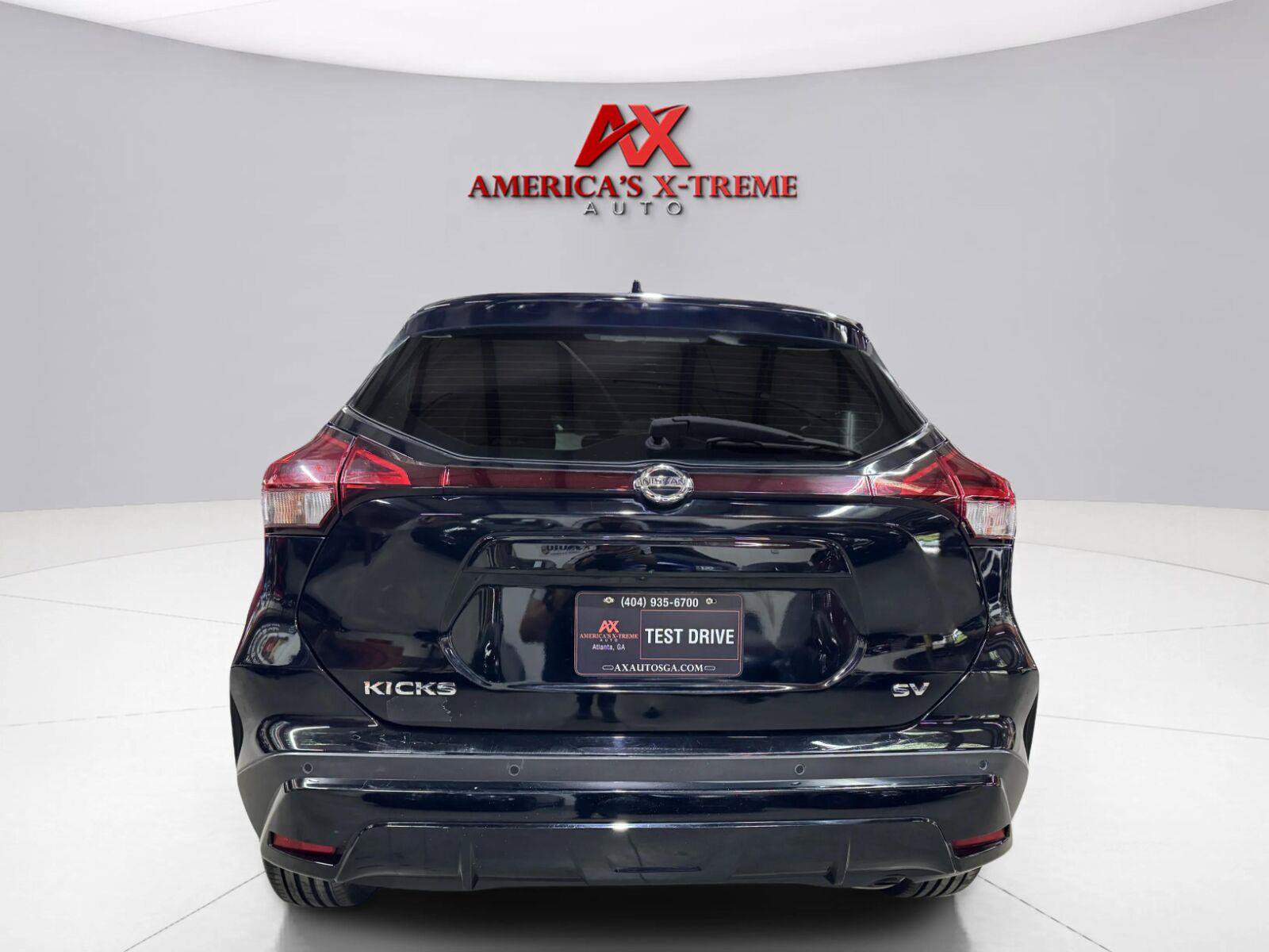 Used 2021 Nissan Kicks SV FWD image 5