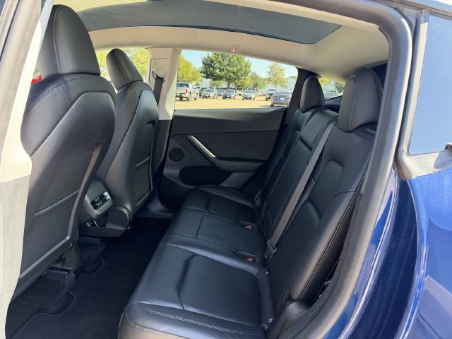 Used 2024 Tesla Model Y Long Range AWD/4WD image 23