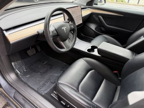 Used 2021 Tesla Model 3 Standard Range Plus image 24