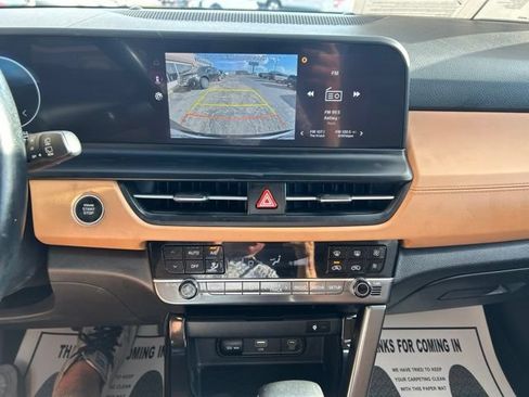 Used 2024 Kia Seltos EX FWD image 18