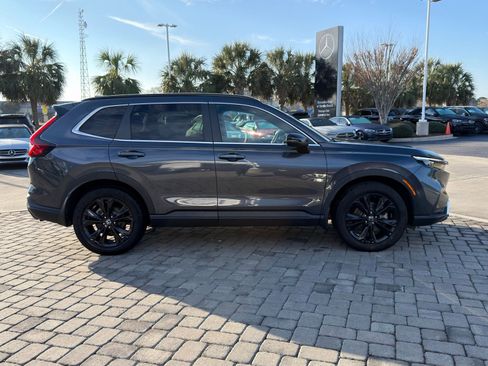 Used 2024 Honda CR-V Sport Touring image 8