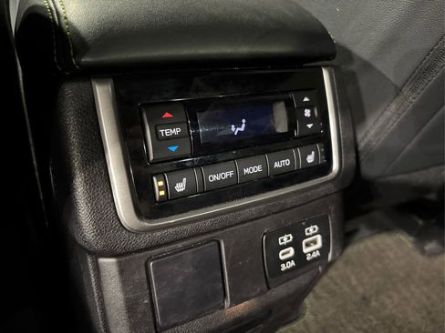 Used 2023 Subaru Ascent Onyx Edition Limited image 33