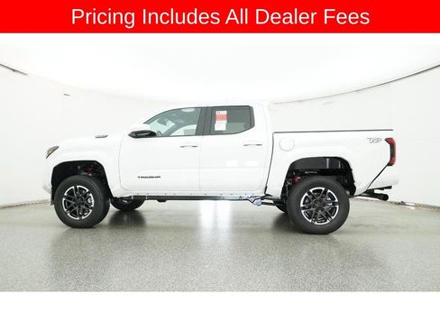 New 2025 Toyota Tacoma TRD Sport AWD/4WD image 19