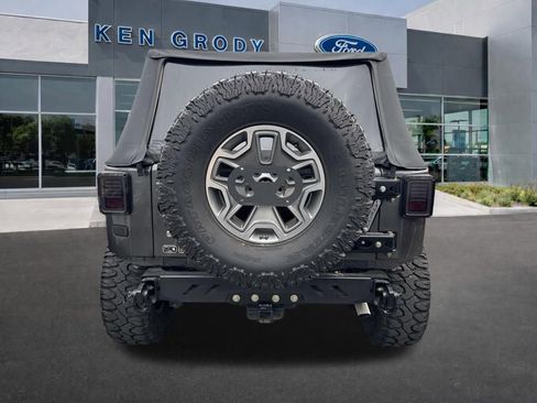 Used 2017 Jeep Wrangler Sport image 5