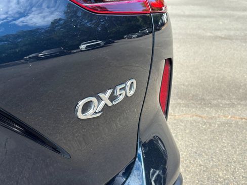 Used 2023 INFINITI QX50 Luxe FWD image 10