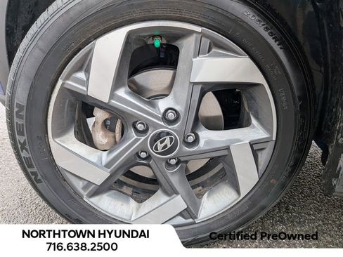 Certified 2023 Hyundai Venue SEL image 34