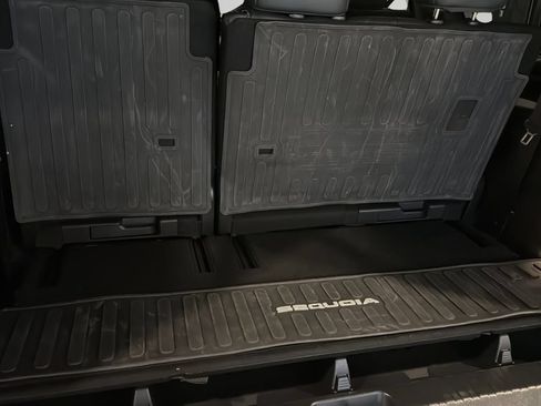 Used 2025 Toyota Sequoia Platinum AWD/4WD image 8