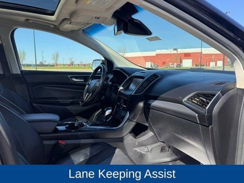 Used 2015 Ford Edge Titanium w/ Equipment Group 302A AWD/4WD image 24