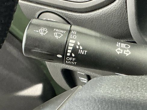 Used 2024 Nissan Titan SV w/ SV Bronze Edition Package image 27