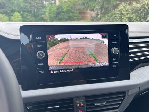 New 2026 Volkswagen Jetta SE FWD image 16