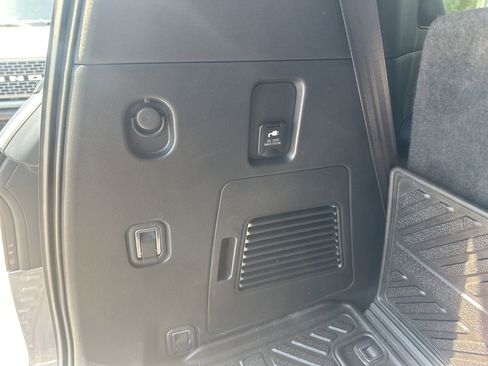 Used 2025 INFINITI QX80 Autograph w/ Autograph Exterior Package image 24