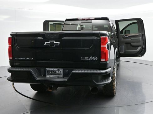 Used 2024 Chevrolet Silverado 2500 High Country w/ High Country Premium Package AWD/4WD image 43