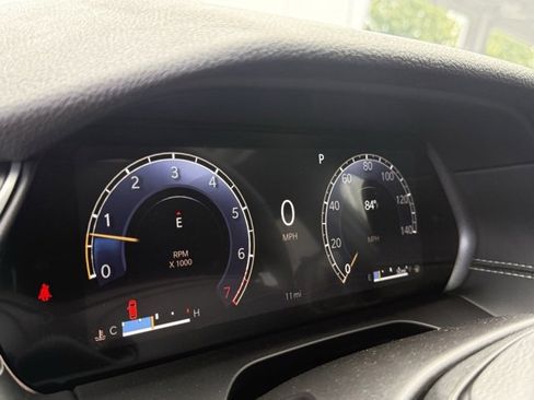 New 2025 Jeep Grand Cherokee Laredo w/ Luxury Tech Group I image 24