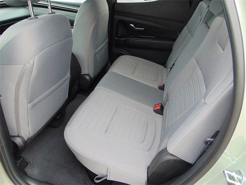 Used 2022 Hyundai Santa Cruz SEL Premium image 21