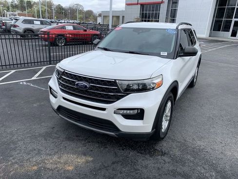 Used 2020 Ford Explorer XLT w/ Equipment Group 202A image 1