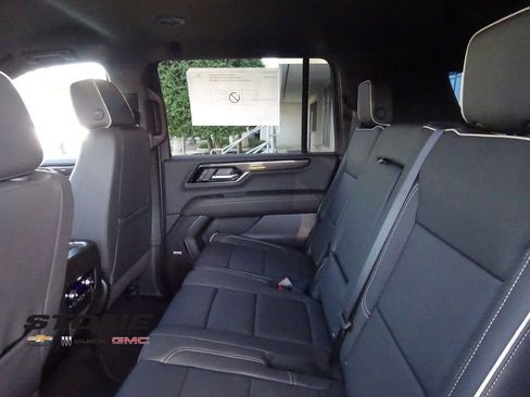 New 2026 GMC Yukon XL Elevation image 20