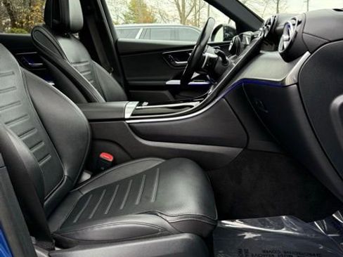 Used 2023 Mercedes-Benz GLC 300 4MATIC w/ AMG Line image 18