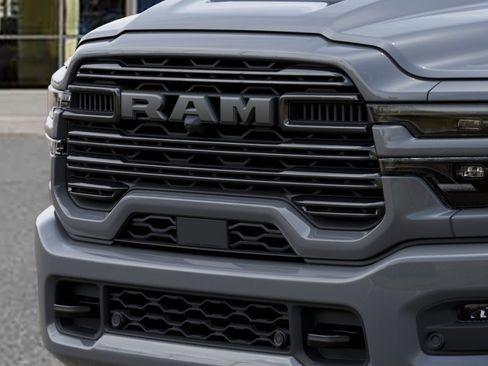 New 2026 RAM 2500 Laramie AWD/4WD image 11