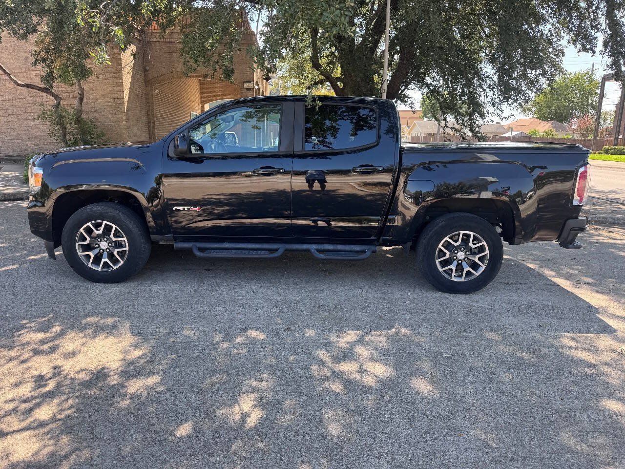 Used 2021 GMC Canyon AT4 w/ Trailering Package AWD/4WD image 8