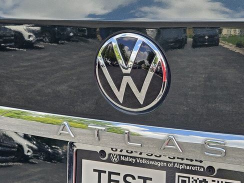 Certified 2021 Volkswagen Atlas SEL AWD/4WD image 32
