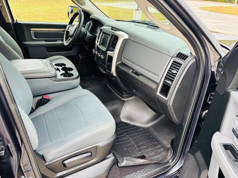 Used 2017 RAM 1500 Classic SLT image 20