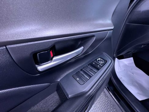 Used 2025 Toyota Grand Highlander AWD image 4