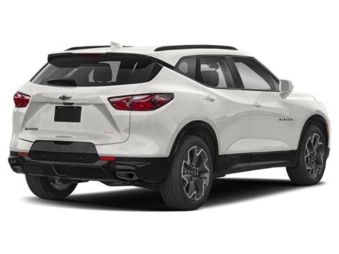 Used 2022 Chevrolet Blazer RS FWD image 2