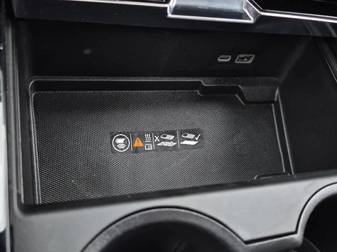 Certified 2025 GMC Yukon Denali w/ Denali Reserve Package image 39