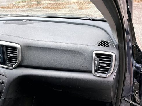 Used 2020 Kia Sportage LX FWD image 22