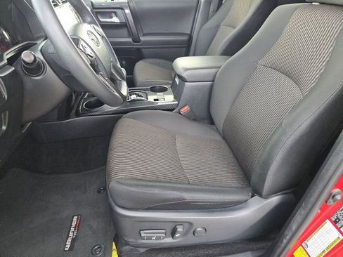 Used 2024 Toyota 4Runner TRD Off-Road image 23