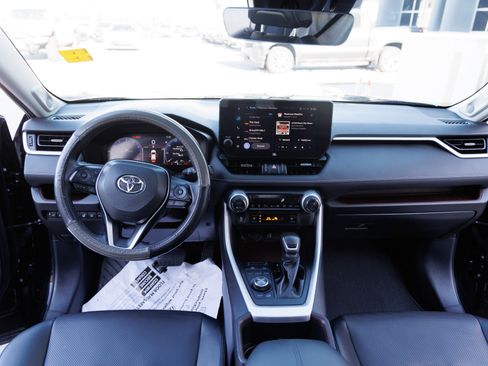Used 2024 Toyota RAV4 Limited image 47